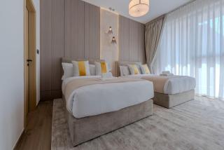 Hot Spot 2BR w Pool Sauna Opp Circle Mall - 6
