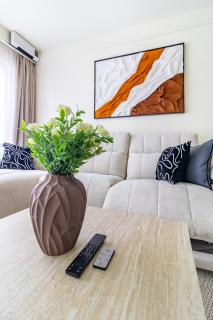 Marente Heights Luxury 1 Bedroom Misty Springs JW Marriott Sarit Centre - 7