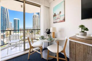 L13 Ocean View King Suite - 8