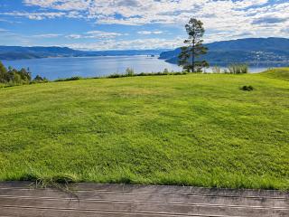 Fjord Panorama Garden & Mountain Views - 0