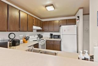 Mammoth Ski & Racquet with Shared Hot Tub & Pool - 5