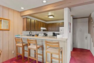 Mammoth Ski & Racquet with Shared Hot Tub & Pool - 3