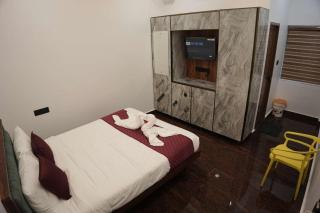 Golden Aura Palace Backwater View Homestay - 1