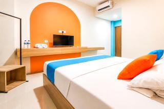 SANS Hotel Guntur Cendana Garut - 5