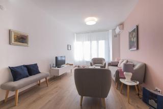 CHIC and Spacious Apartment in Central Sofia - Patriarh Evtimiy by Flat Mаnager - 2