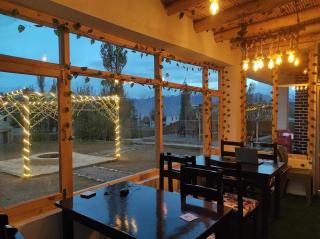 Himalayan Alpha Hostel - 5