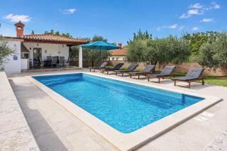 Villa Viktoria near Poreč for 6 people with play room & private pool - 9