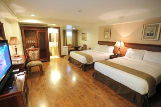 Villa Caceres Hotel - 9