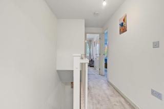 Spacious 3Bed Home Sleeps 5 Free Parking City Center - 9