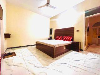Decent Inn Guest House - 1