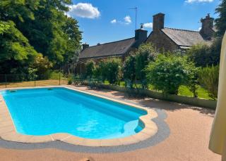 Villa en campagne à Langoëlan - Piscine privée - 0