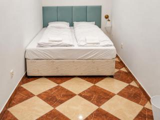 Long-Stay 2BR Apartment Near Westbahnhof - 8