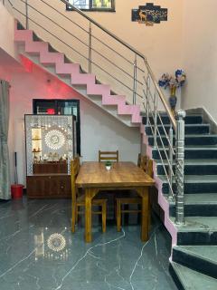 Basera Villa homestay Bliss Bedroom 5 Mins from Airport - 6