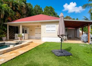 Villa avec piscine privée à Rivière-Salée - 110 m² - 3