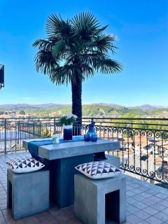 Lake View Apartment in Arona - 4