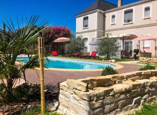 Villa raffinée à Saint-Cyr-sur-Loire avec piscine privée - 0
