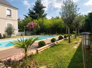 Villa raffinée à Saint-Cyr-sur-Loire avec piscine privée - 1