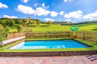 Villa spacieuse à Sapogne-et-Feuchères avec piscine privée, 150 m² - 9