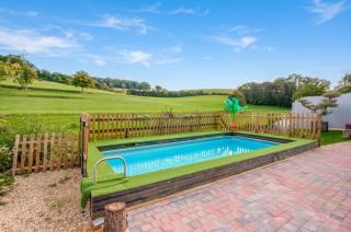 Villa spacieuse à Sapogne-et-Feuchères avec piscine privée, 150 m² - 4