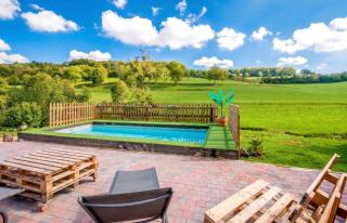 Villa spacieuse à Sapogne-et-Feuchères avec piscine privée, 150 m² - 2