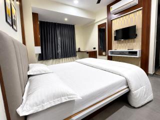 Hotel Urban Inn Karad - 2
