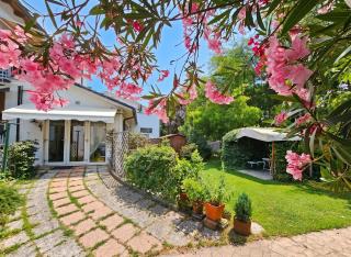 Charming house in Marina di Ravenna with fenced garden - 0
