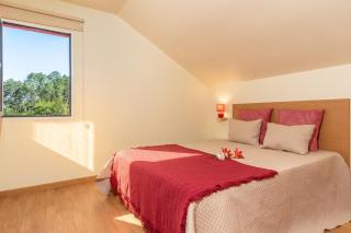 Spacious House with Pool in Prazeres - 6