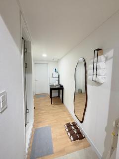 Y's house - 9