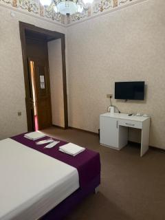 Baku Public Hotel - 1