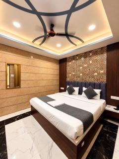 Hotel Asha Delight - 2