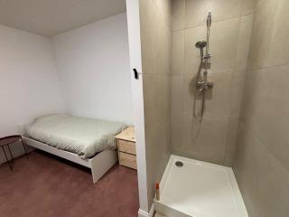 6 Bedroom House near Charleroi Ideal for Teams - 6