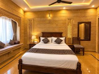 Hotel Golden Safari - 1