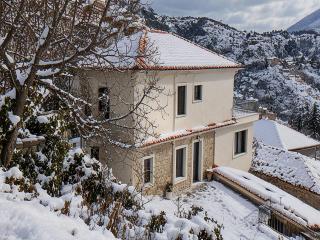 Home in Arachova - 0