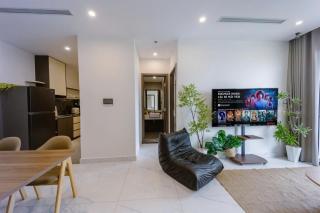 2BR plus BE1 Vinwonder Homestay Vinhomes Grand Park - 2