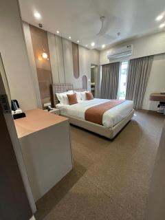 The Big 4 Hotels & Restaurant - 8