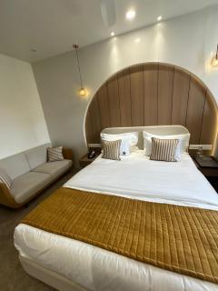 The Big 4 Hotels & Restaurant - 7