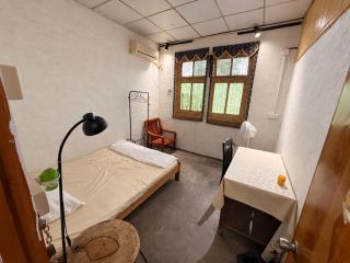 Yiding Women's Youth Hostel Cultural and Creative Inn - Guangzhou Art Homestay - 8