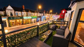 Cardiff 3-Bed Apartment with Private Roof Terrace - 9