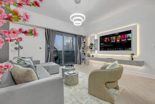Full Burj & Fountain Views 4BR Top Floor Penthouse - Dubai - 9