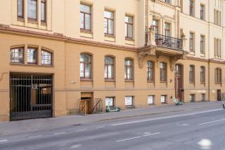 Fast Wi-Fi, Top location, Cable TV - by Innorental - 4