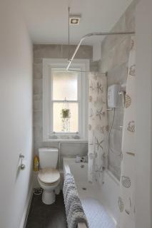 Cosy Flat by the Sea in Folkestone - Folkestone - 5