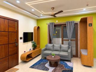 Aspen 4BHK Villa with Private Jacuzzi by Homeyhuts - 0