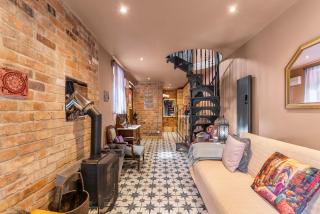 The Old Coach House - Spacious Stay for 11 with Sauna - 3