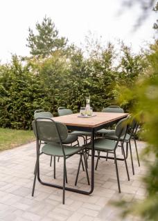 Family Seaside Getaway, Garden, Secure Parking - by Innorental - 5