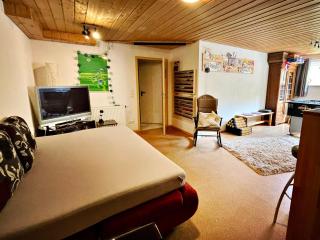 Helles ruhiges Souterrain Gästezimmer mir Bad - 4