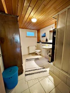 Helles ruhiges Souterrain Gästezimmer mir Bad - 6