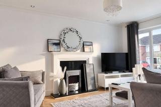 Effortless Stays 2BR South Anston FREE Parking - 5