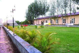 Laxmi Farm Stay And Restaurant - 1