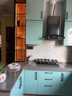 Serene 3 BHK Ground Floor Stay Private Tub - 1