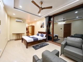 Aspen 4BHK Villa with Private Jacuzzi by Homeyhuts - 7